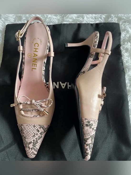 CHANEL Shoes - CHANEL EU 37 Pink Leather & Python-Print Pointed Slingback Kitten Heels